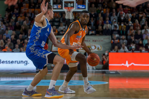 传球选择以 传球选择以